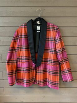 Vintage kavaj Nadine. H. rosa röd rutig med svart krage